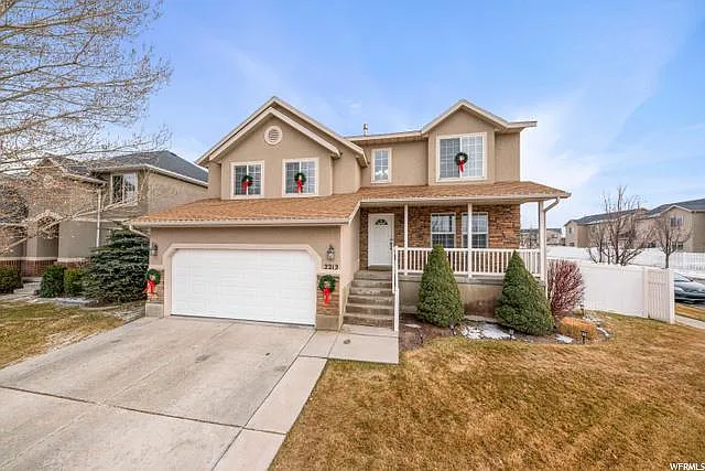 2212 N Pointe Meadow Loop — Photo 1