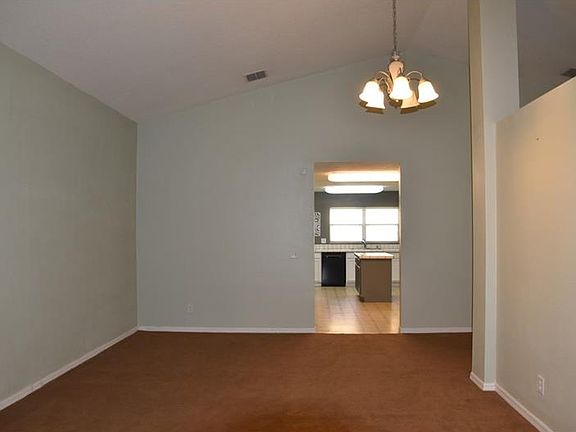 3rd image of 499 Newhearth Cir