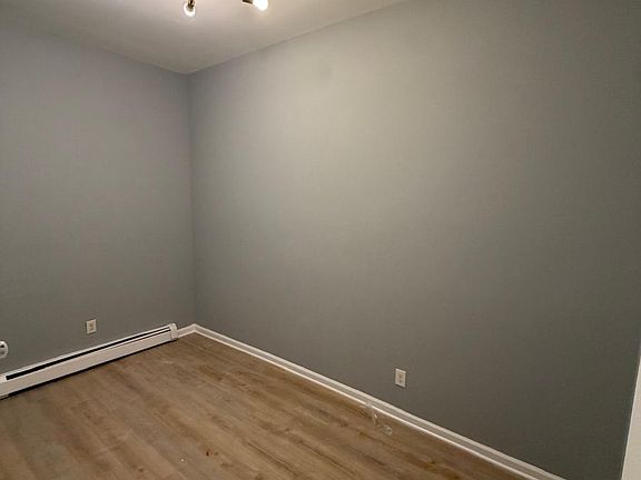 4th image of 539 E Jersey St #A