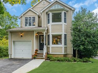 34 Hedges Ave, Chatham, NJ 07928