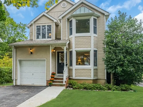 34 Hedges Ave, Chatham Boro, NJ 07928