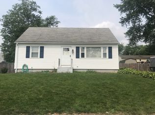 13 Alpine St, Warwick, RI 02889