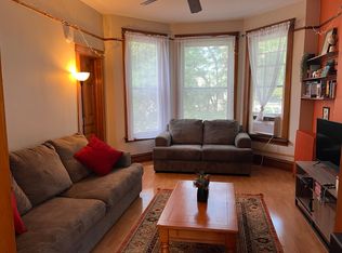 3210 S Wells St #2, Chicago, IL 60616