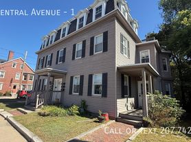 245 Central Ave, Dover, NH