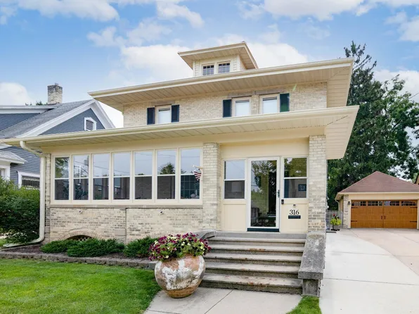 316 Park Ln, Edgerton, WI 53534