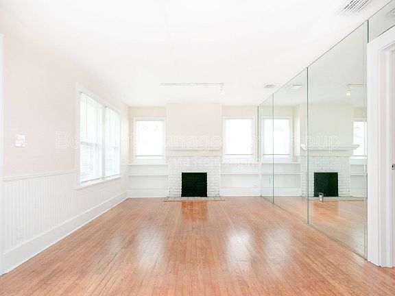 4th image of 1313 Buckingham Rd