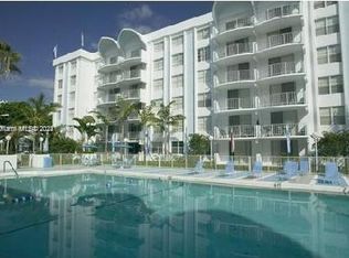 498 NW 165th Street Rd APT D607, Miami, FL 33169