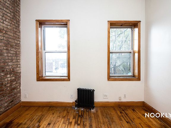3rd image of 215 Franklin St APT 4r
