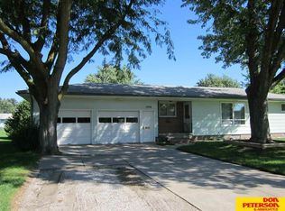 1534 W 11th St, Fremont, NE 68025