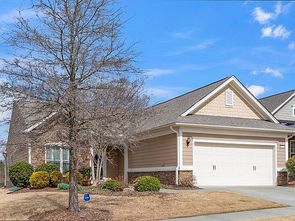 2nd image of 711 Gaston Manor Dr