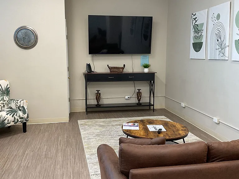 Cooper River Plaza Apartments — Photo 9