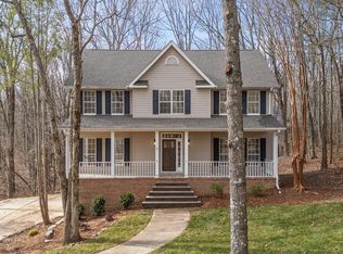 4715 Creek Point Ln, Signal Mountain, TN 37377