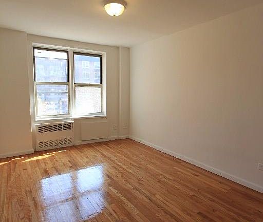 3rd image of 14487 41st Ave APT 402