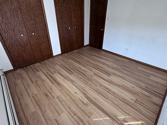 4th image of 4607 Forest Ave #1
