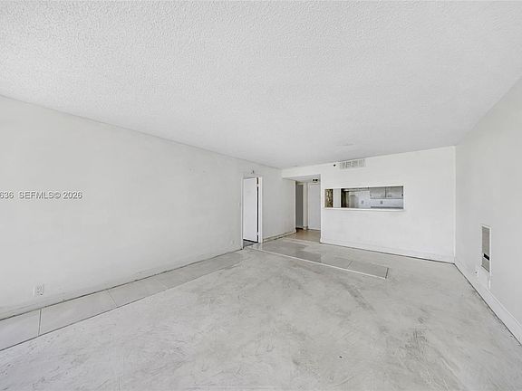 4th image of 7601 E Treasure Dr APT 609