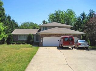 245 Valley Brook Blvd, Hinckley, OH 44233