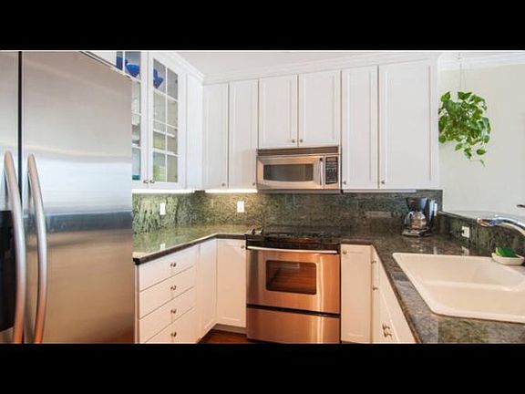 2nd image of 935 Genter St Unit 209