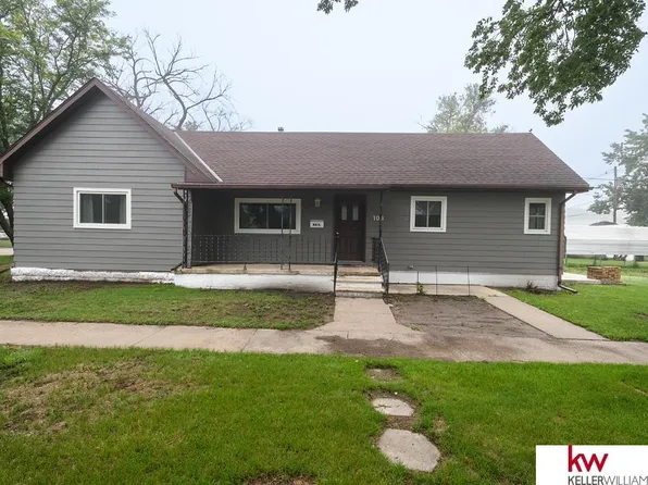 104 E 7th St, Superior, NE 68978
