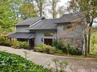 370 E Sondley Dr, Asheville, NC 28805