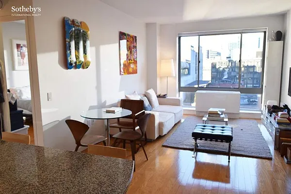 Rented by Sotheby's International Realty | media 33