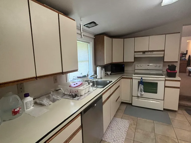 25 Delaware Ave — Photo 6