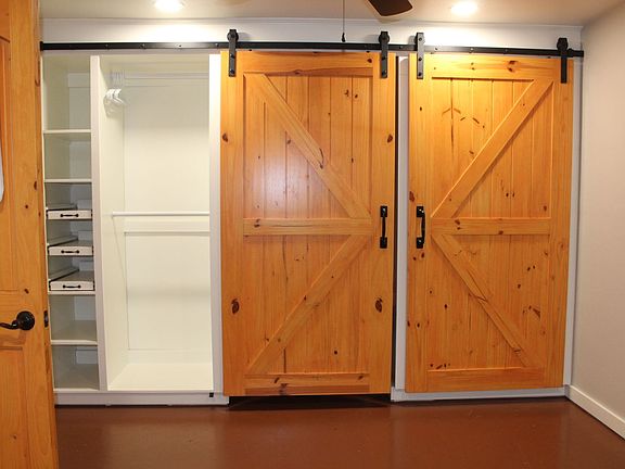 3rd image of 2217 Laneway Cir