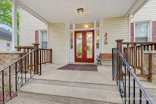 239 Vine St Photo 1