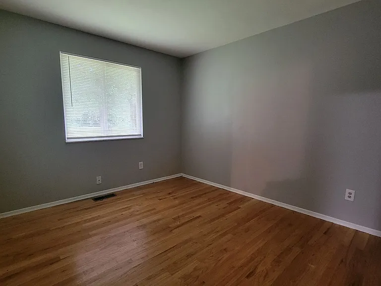800 Laredo Ave — Photo 11