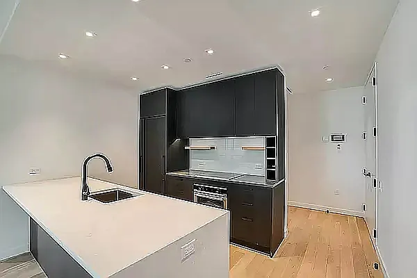 Rented by EXR | media 18