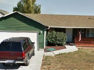 780 E Azalea St, Yamhill, OR