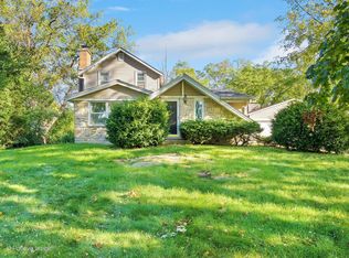 62 79th St, Willowbrook, IL 60527