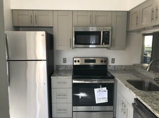 1440 The Pointe Dr, West Palm Beach, FL 33409
