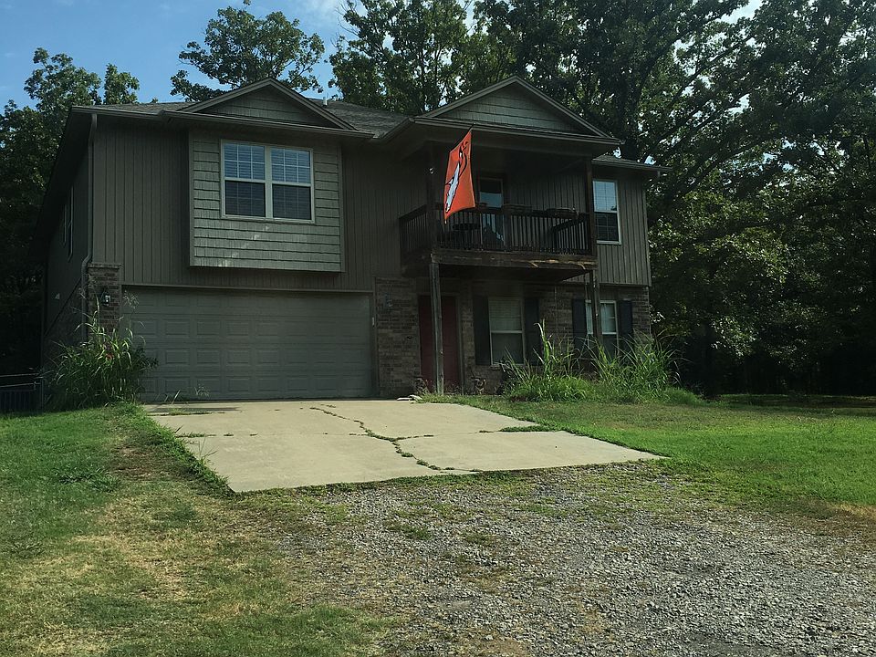 1st image of 625 White Oak Est