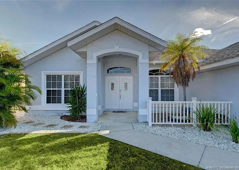 1309 Carlton Ct