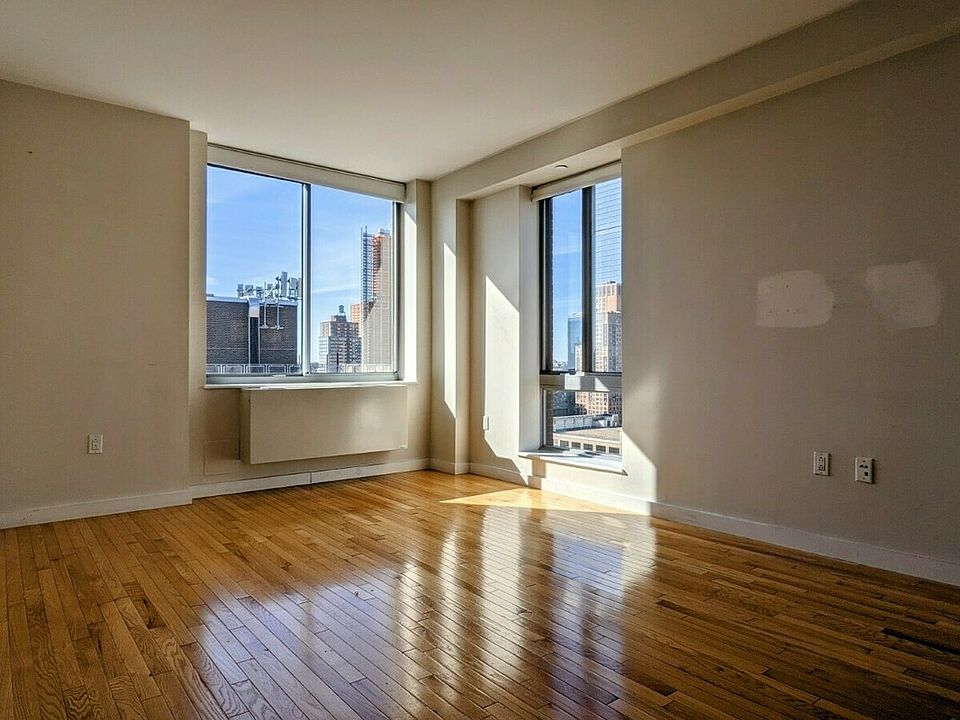 1st image of 401 W 25th St APT 22B