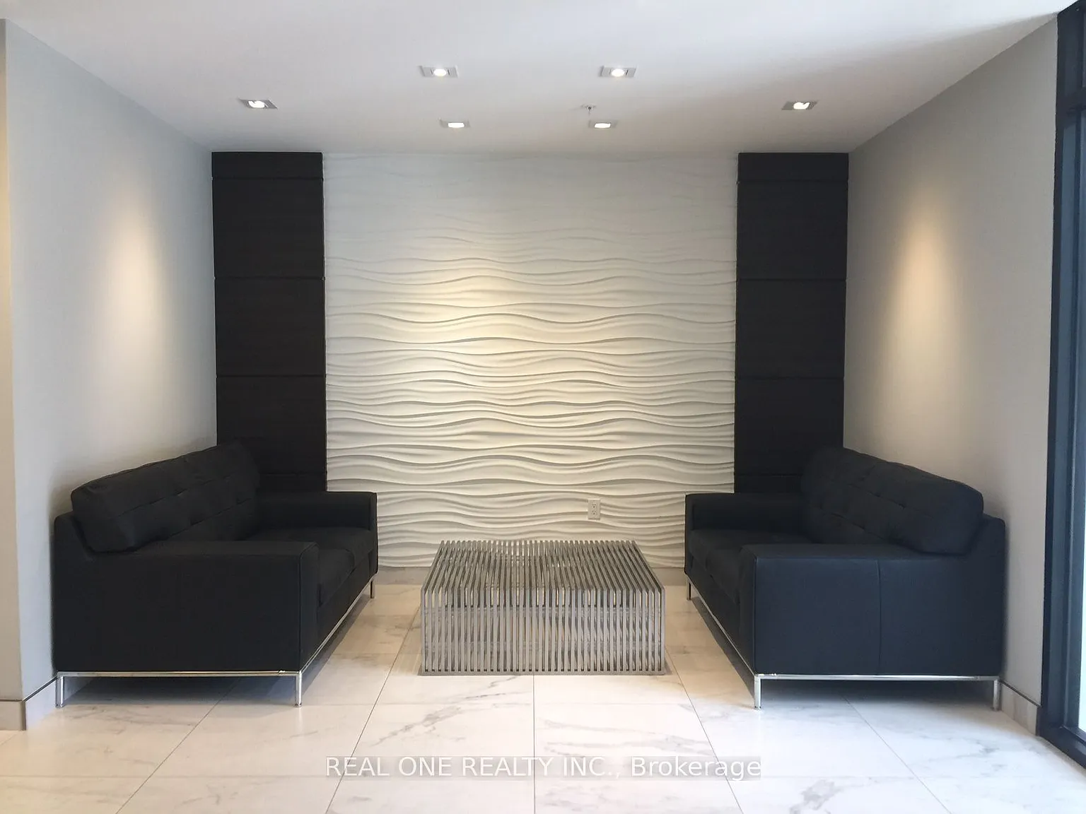 2 bed, $2,450 — Photo 2