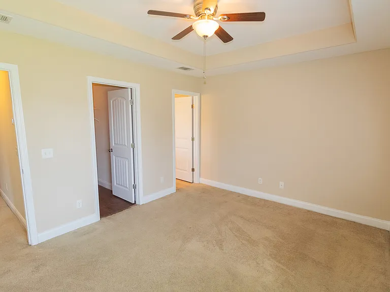 612 Hampstead Ave — Photo 10