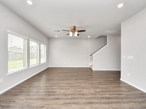 5th image of 21235 Memorial Vista Dr