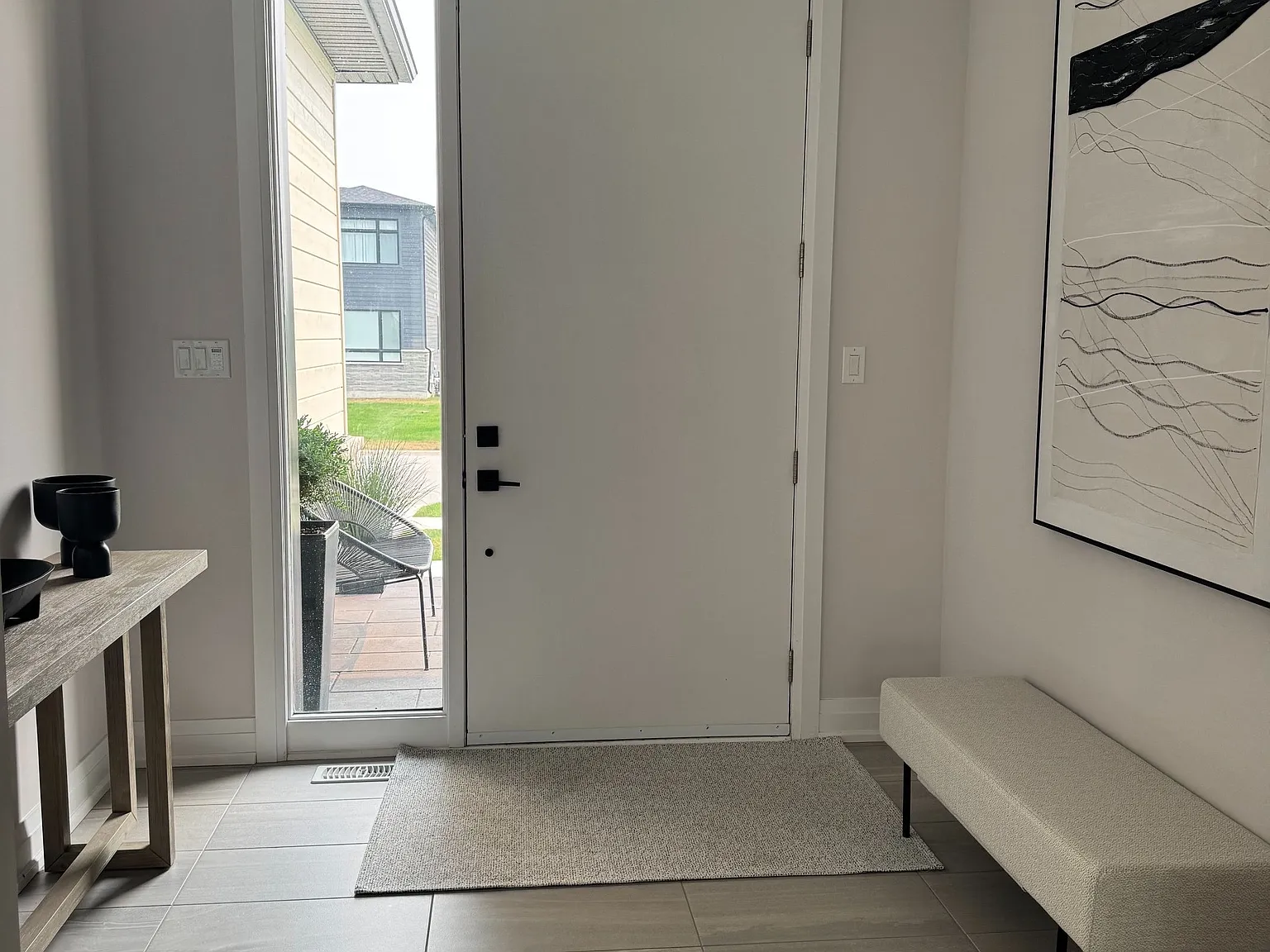 4 bed, $5,000 — Photo 2