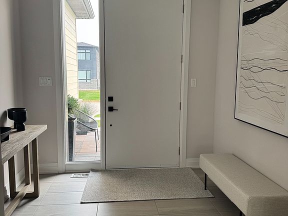 2nd image of 102 Sladden Ct