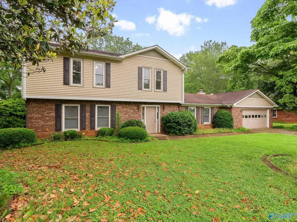 9009 Cannstatt Dr SE, Huntsville, AL 35802