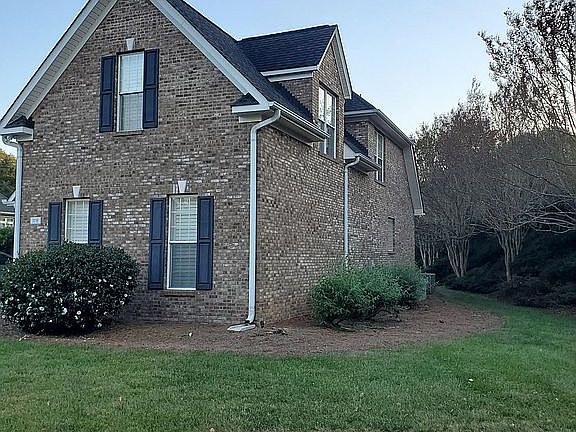 2nd image of 178 Lake Commons Dr