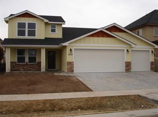 2882 N Fairglen Ave, Meridian, ID 83646