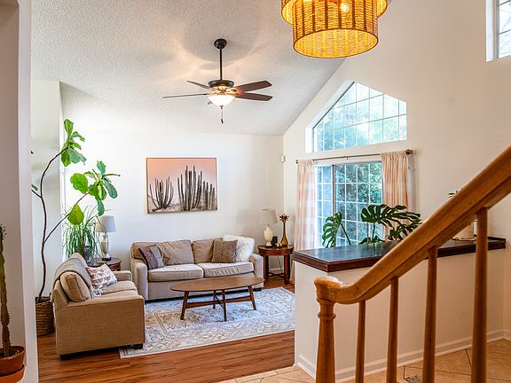 5th image of 3458 Bromley Ct
