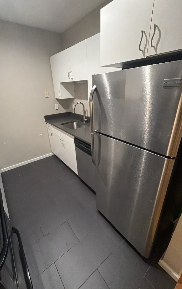 2 bed, $3,800 — Photo 1