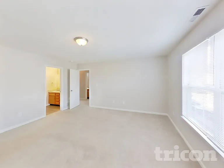 10213 Blue Sky Dr — Photo 8