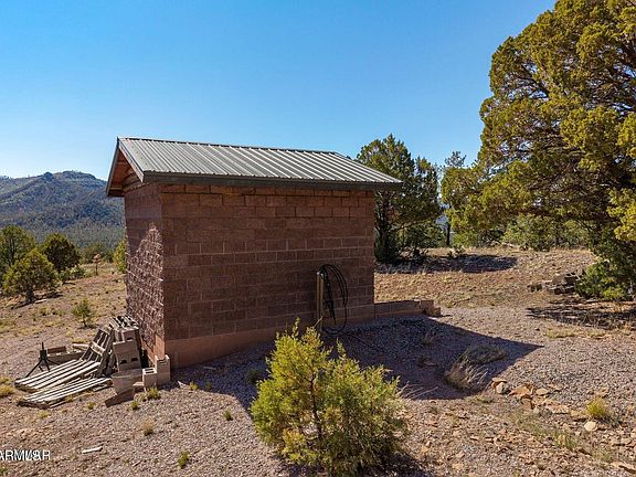 5th image of N2280 Noble Mountain Est -- #47