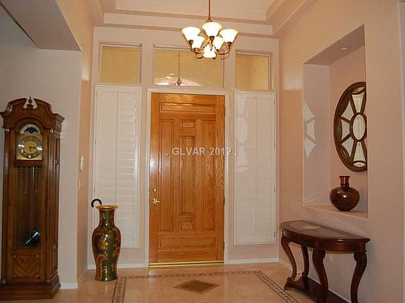 4th image of 10165 Hunter Springs Dr