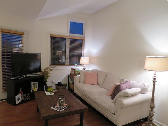 2nd image of 3250 Fairfield Ave APT 328