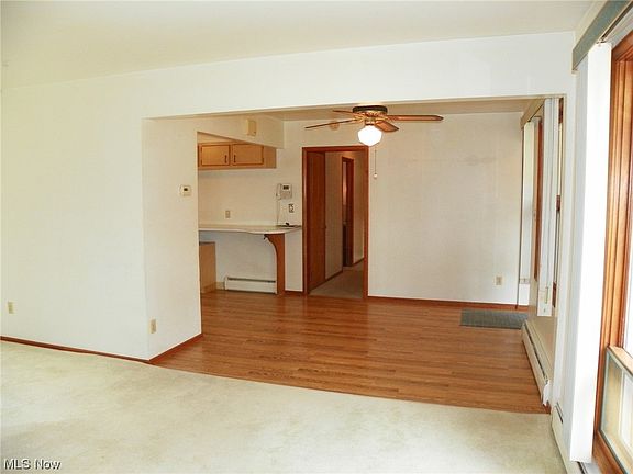 5th image of 15895 Briarwood Dr